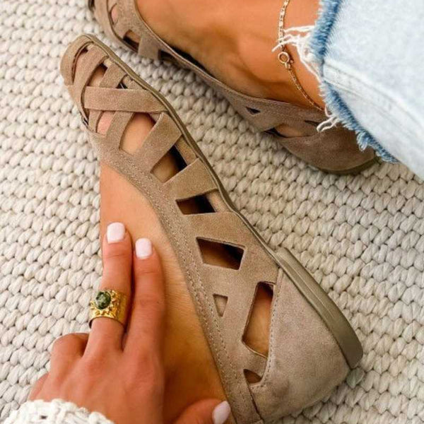 Flade sandaler med åben tå og flettet design