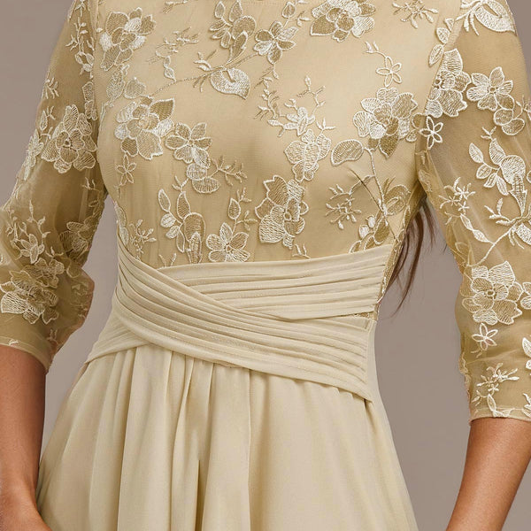 Elin™ - Champagnekjole med fine broderier
