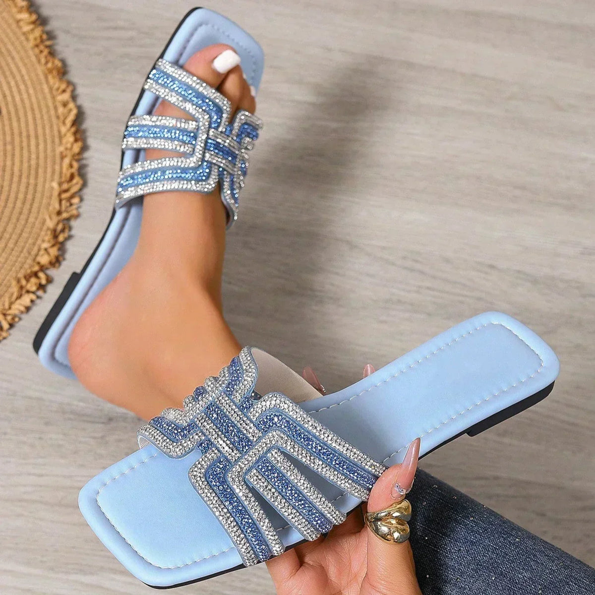 Amarai | Sandaler Slide