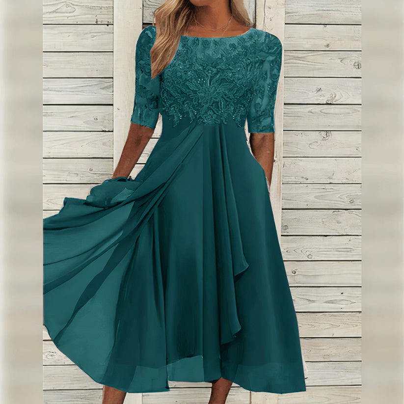 Puck™ - Elegant Midi-Kjole i Blonde