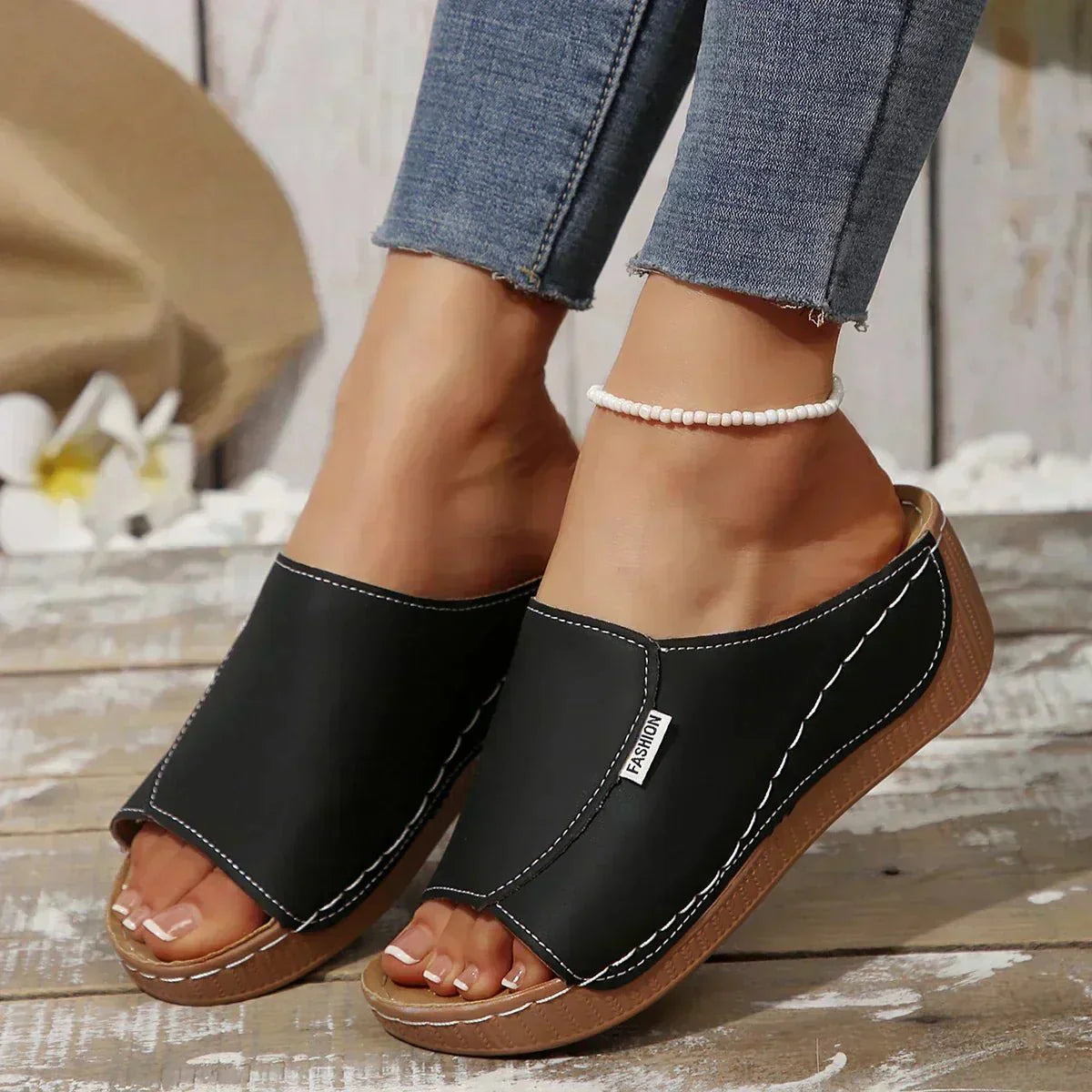 Elvoria | Slip-On Sandaler